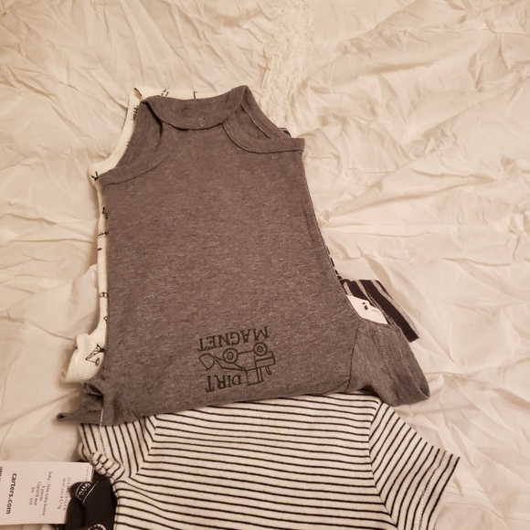 Carter's Baby Boy Set, Size 3M - Picture 4 of 6